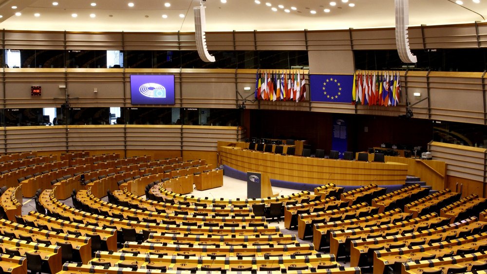 Der Plenarsaal des Europäischen Parlaments in Brüssel. Bis Sonntag werden europaweit die neuen Abgeordneten gewählt. 